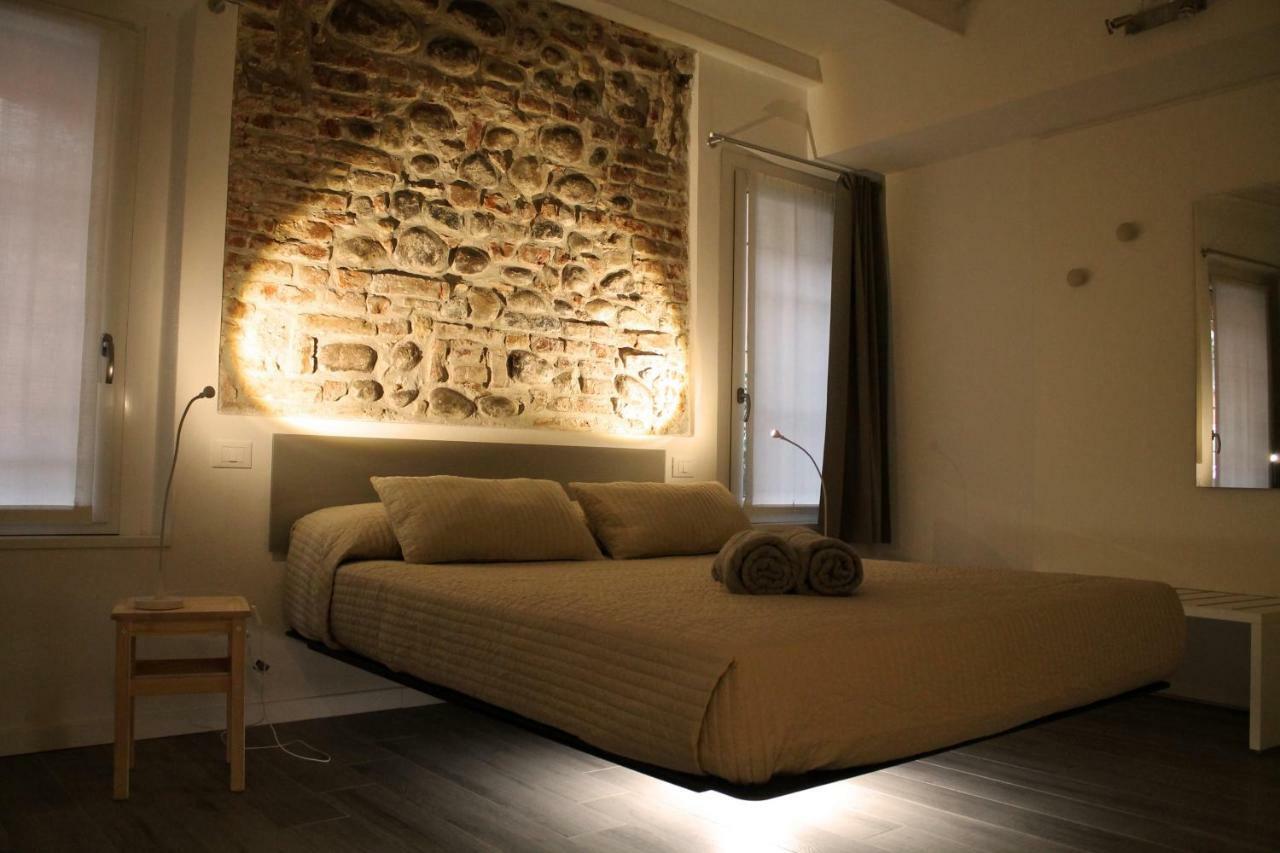 Intero Appartamento La Barcaccia เวโรนา ภายนอก รูปภาพ